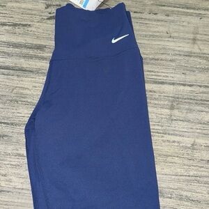 Women’s Medium Nike Navy Blue Zenvy leggings